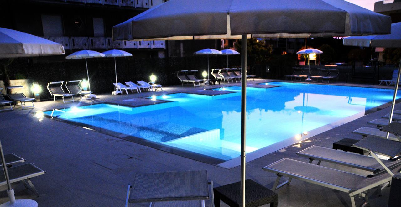 Hotel Gardenia Caorle Kültér fotó