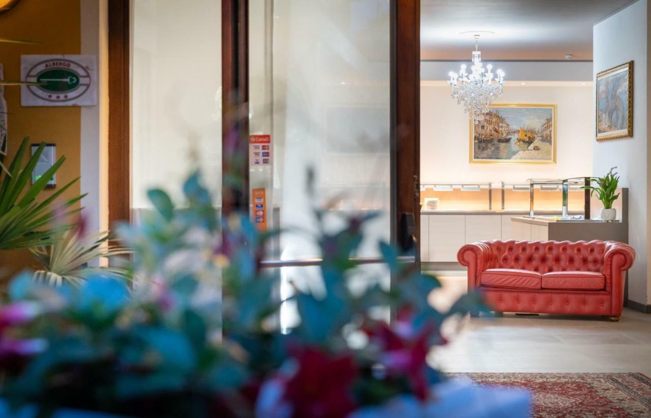 Hotel Gardenia Caorle Kültér fotó