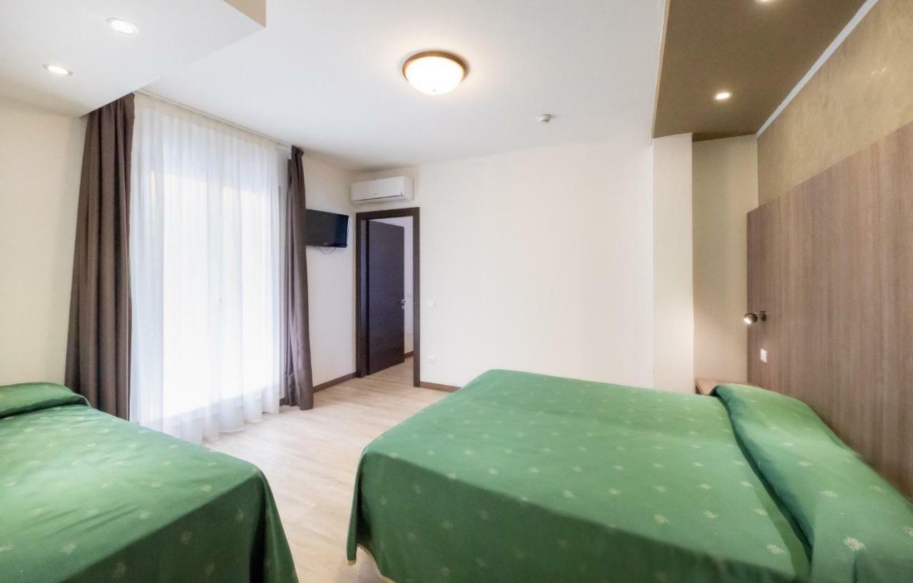 Hotel Gardenia Caorle Kültér fotó